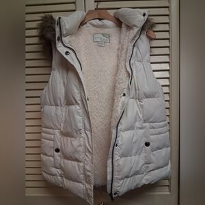 GreenTea Women's White Puffer Vest